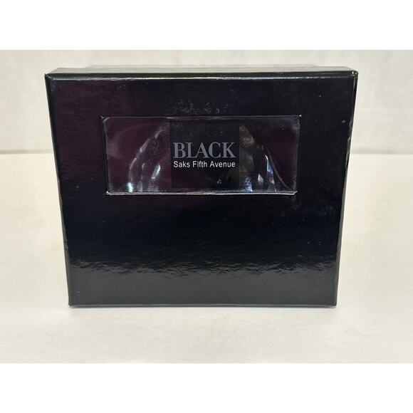 Saks Fifth Avenue Faceted Crystal Apple Paperweight Signed Vintage Teacher Gift - Picture 10 of 10